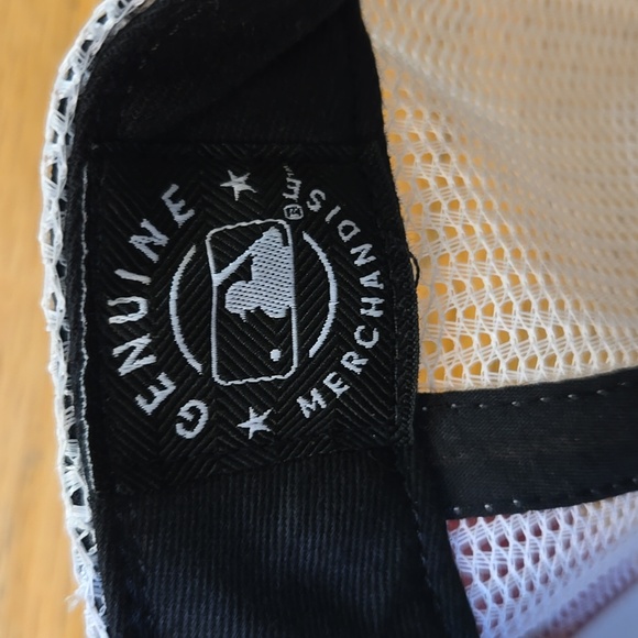 NWT Milwaukee Brewers Snapback Trucker Hat Cap - Picture 9 of 12